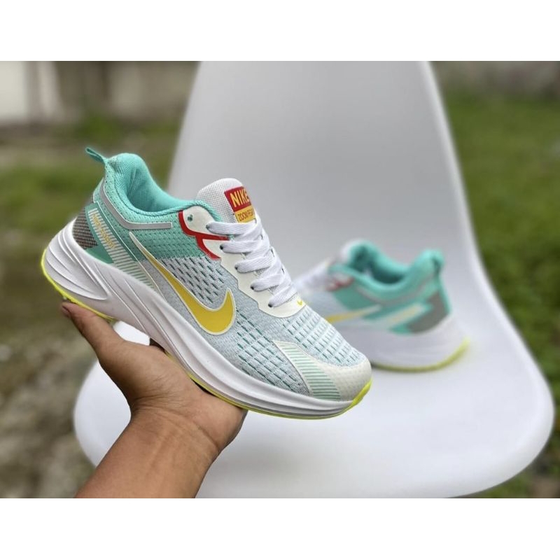Sports shoes price alcoholic 500 to 1000