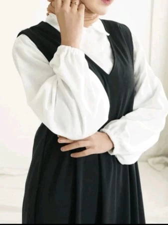 Tampilan Gaya Berbeda Gamis Yolla Overall
