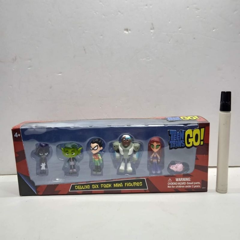 Year 2005 Comic Con Exclusive DC Comics Teen Titans Go! Series 2 Pack 4.5 Inch Tall Bust Figure MINI PAPERWEIGHT Set - ROBIN and CYBORG