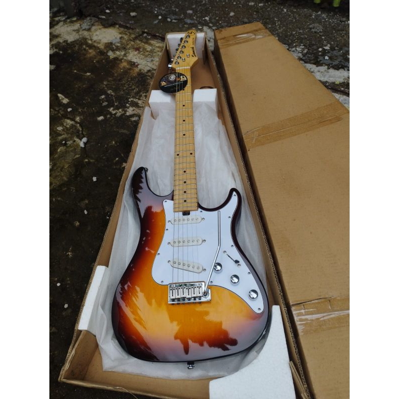 Jual Pesanan Gitar Samick STRATO NSST 100 vs Original PT SAMICK ...