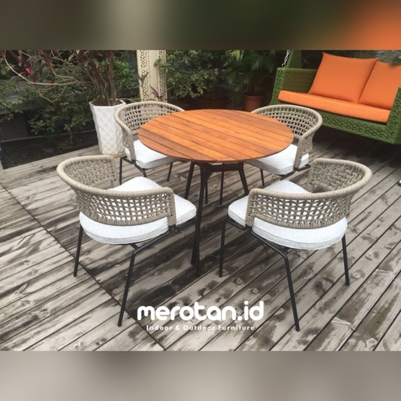 Jual Set Meja Makan Outdoor / Set Kursi Makan Outdoor Anyaman Rope ...