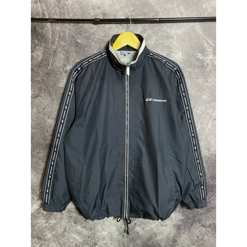 Jual Jaket Reebok Full Tapped sz L | Shopee Indonesia