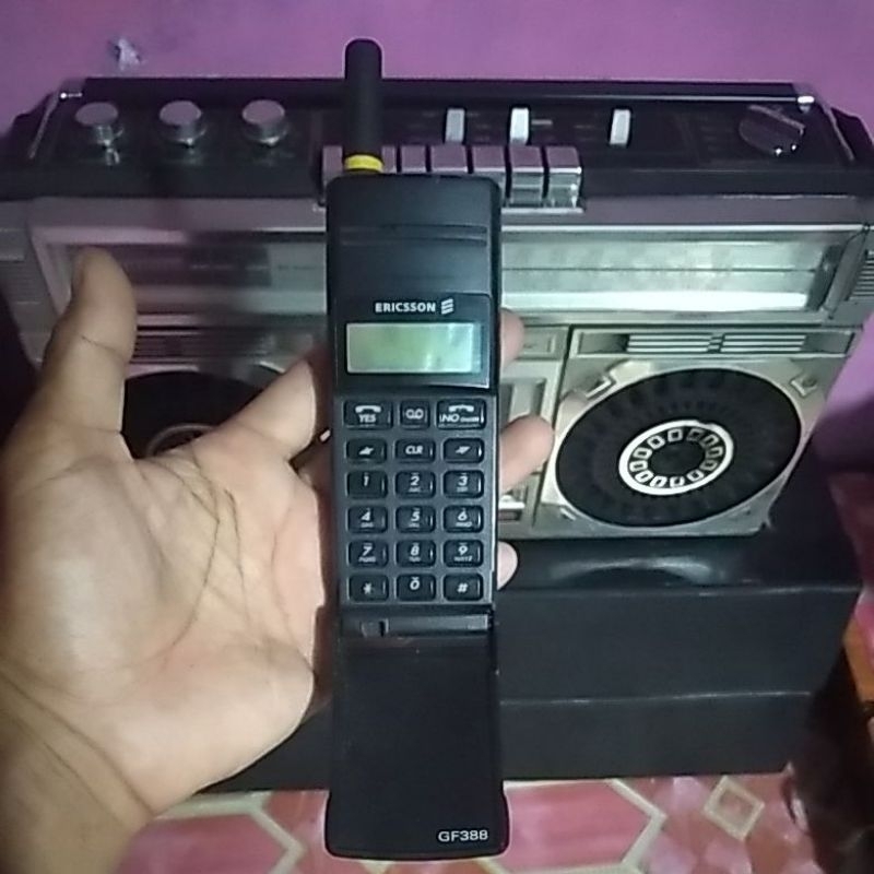 MÓVIL / MOBILE Ericsson GF337 From 1995. Never used for collectors! Guaranteed! EUR 670,00 - FR