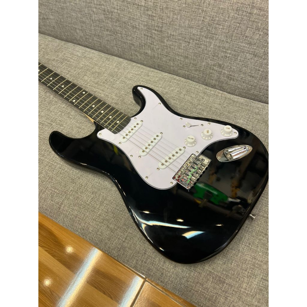 Jual Stinger SST10 / SST 10 Stratocaster Gitar Elektrik ORIGINAL ...