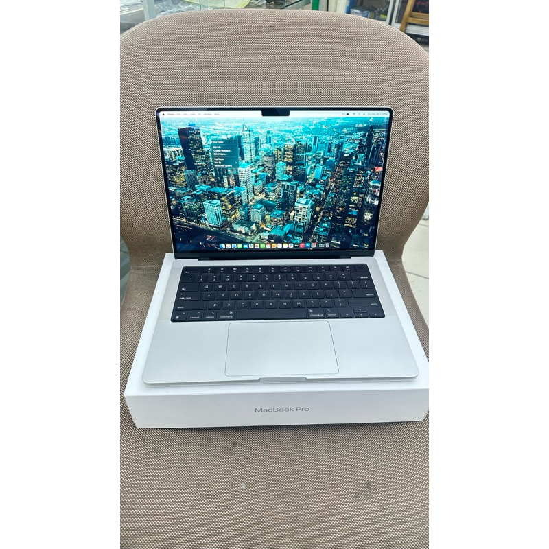 Jual Macbook Pro Chip M1 Pro 14 inch 2021 | Shopee Indonesia