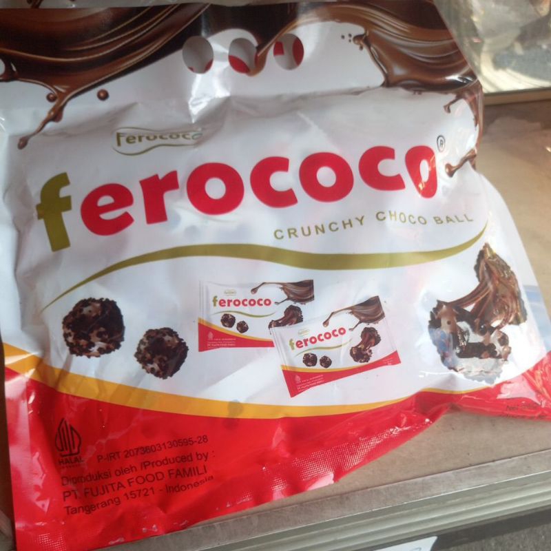 Jual CHOCO BALL BOLA COKELAT CRUNCHY FEROCOCO 300GRAM | Shopee Indonesia