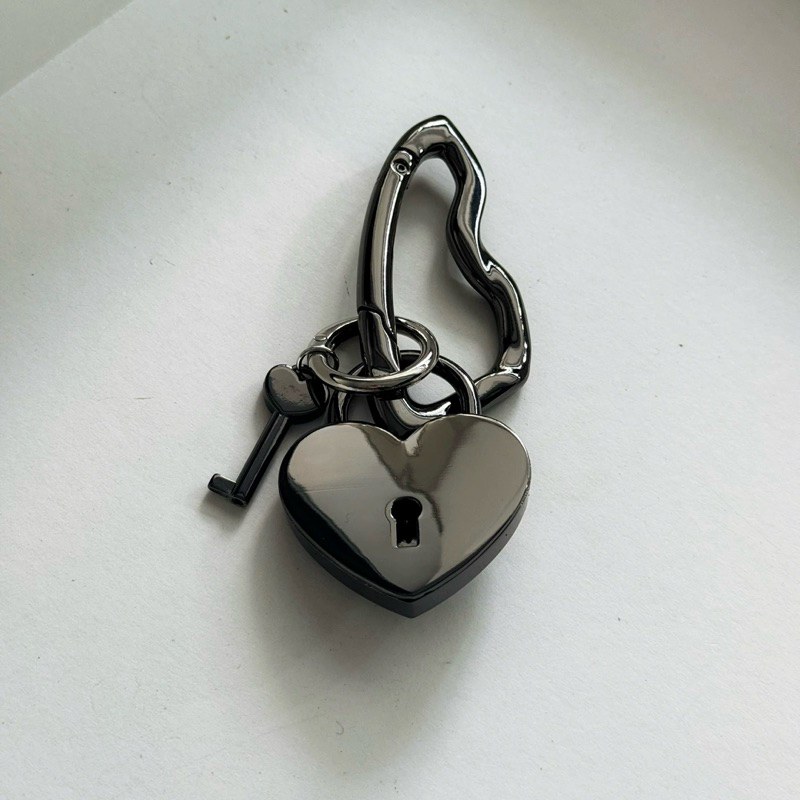 Jual Gantungan kunci tas |bag charm aesthetic | strap bag keychain ...