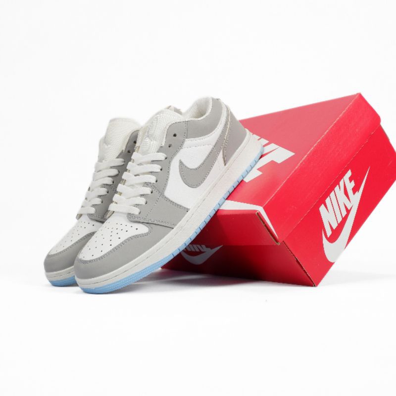 Jual N!KE AIR JORDAN 1 LOW WOLF GREY | Shopee Indonesia