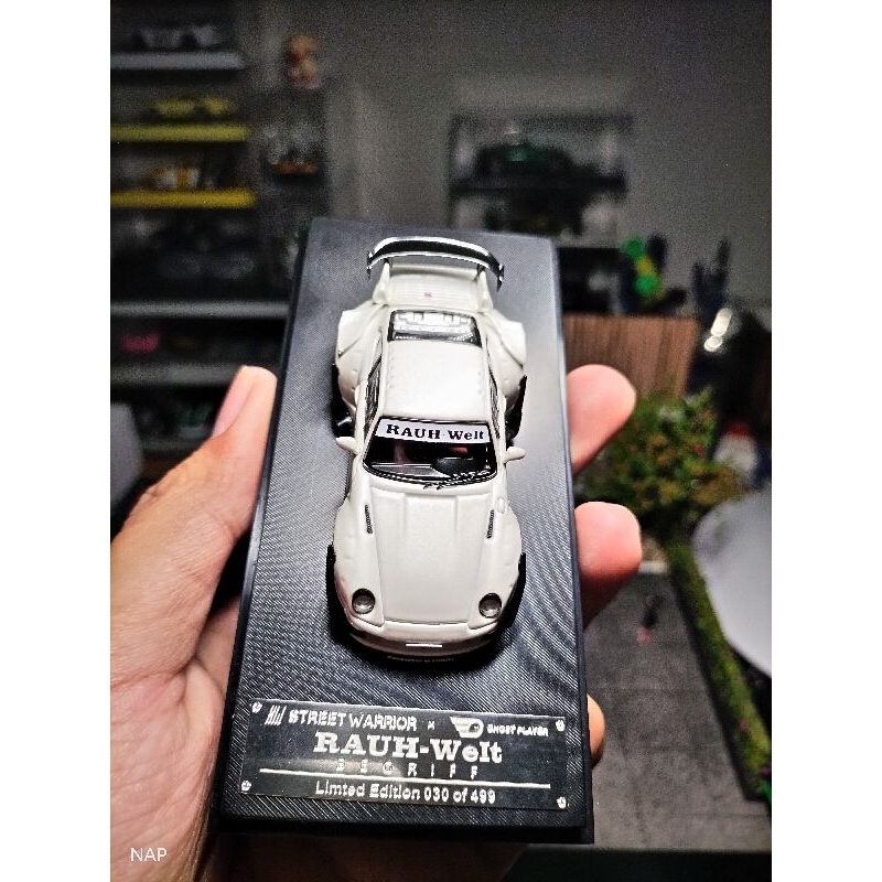 Jual miniscale pesanan om joko (Porsche rwb, army girl + p64 velg ...