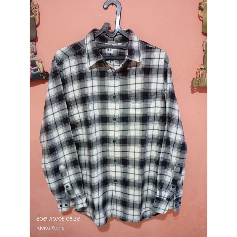 Jual UNIQLO veterano size ML Shopee Indonesia