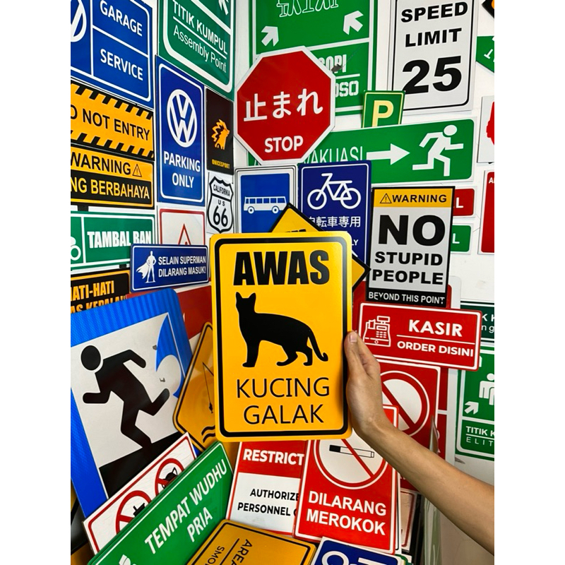 Jual SIGN RAMBU AWAS KUCING 20x30cm Rambu tanda arah | Shopee Indonesia