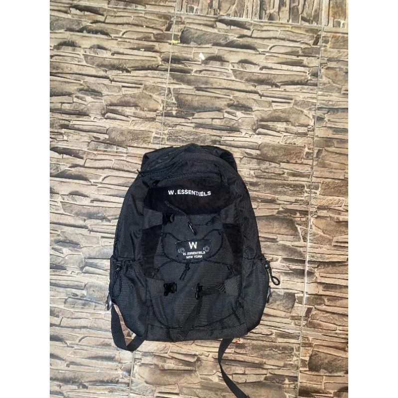 Jual Backpack W.Esentiels second | Shopee Indonesia