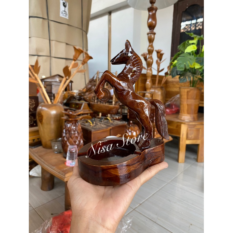 Kerajinan Kayu Jati Asbak Motif Kuda / Asbak Kuda Kayu Jati