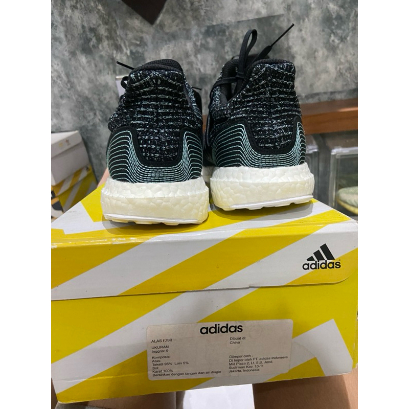 adidas gazelle silver green womens adidas Ultraboost Light x Parley Shoes Non-Died/Black/Wonder / 7.5