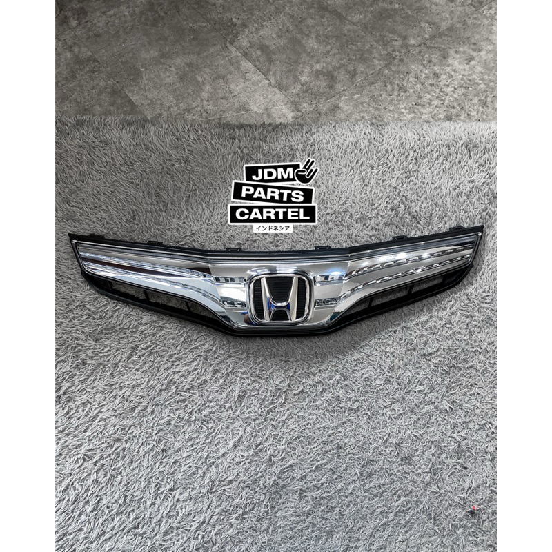 Jual Garnish Grill Depan FIT hybrid GP1 pnp honda jazz ge8 original ...