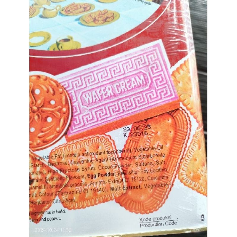 Jual BISKUIT KALENG KHONG GUAN 1600gr MERAH ASSORTED ROTI