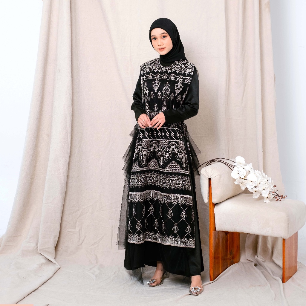 Jual OFFICIAL CROI - Zara Set Dress in Black - Hijab & Non-Hijab // gaun  hitam / black dress / black gown / dress games / dress hijab // Jaleel dress  /