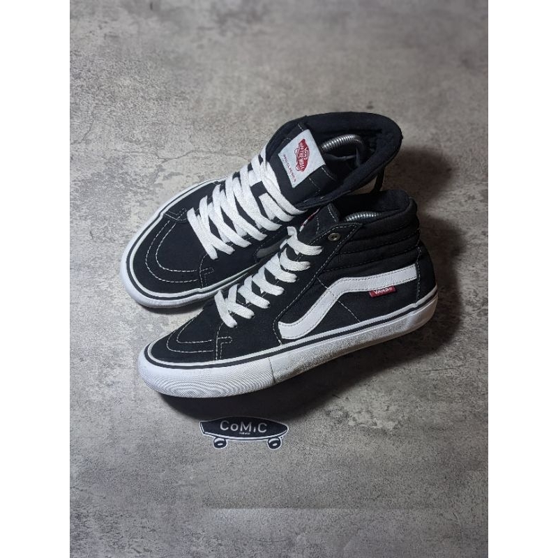 Jual Vans SK8 Hi pro classic bw size 39/25 cm V3901(sepatu second ...