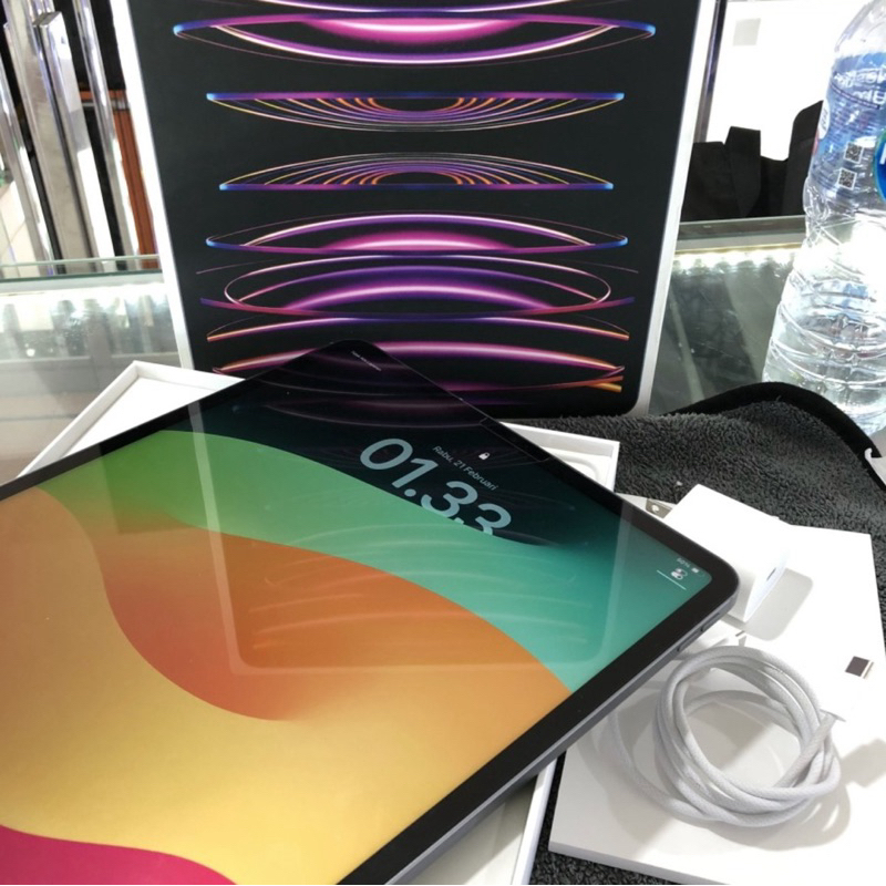 Jual iPad Pro M2 256gb gray 12,9 inch Cell Wifi iBox + Magic +Pencil ...