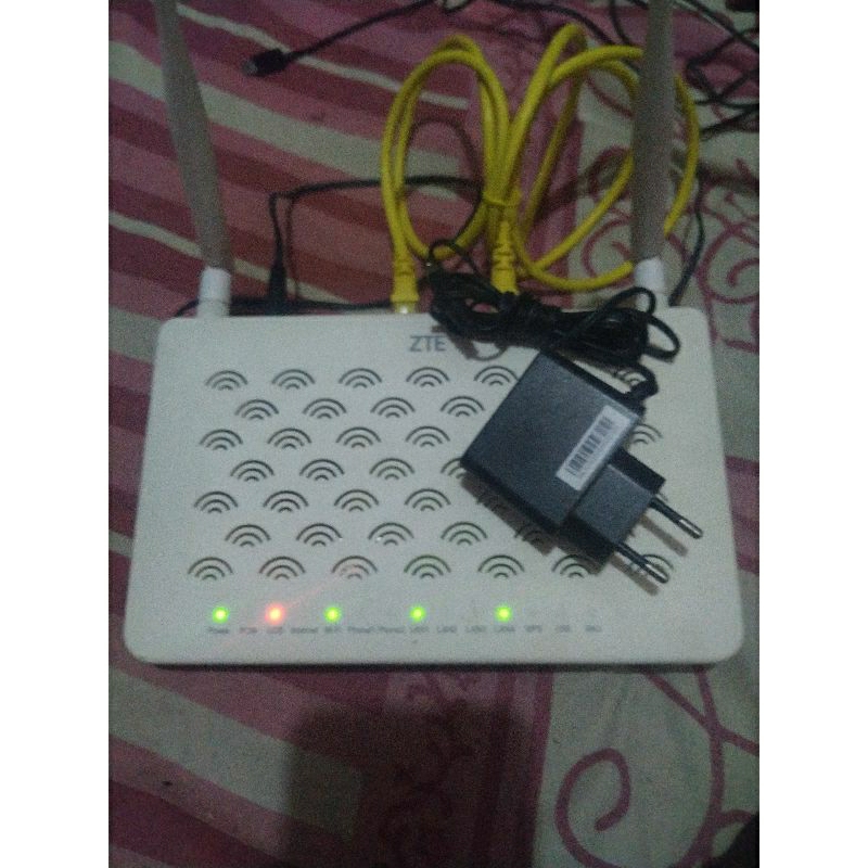 Jual Router ZTE ZXHN F609 port biru lengkap adaptor, garansi nyala dan ...