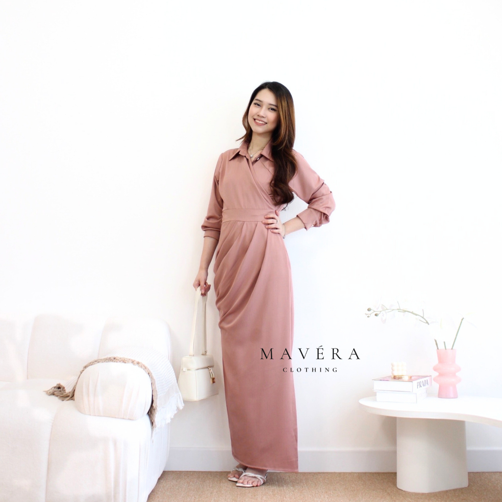 dress wanita casual Jual MAVERA - Victoria Cotton Silk Kimono Draped Long Dress Mewah Elegan Lembut Nyaman Simple / Dress B183010 Long Sweetheart Neckline FAIRYTALE-BRIDE Color:Dark Aubergine dress casual elegant