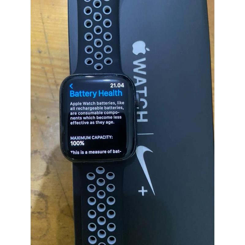 iwatch series 4 44mm nike