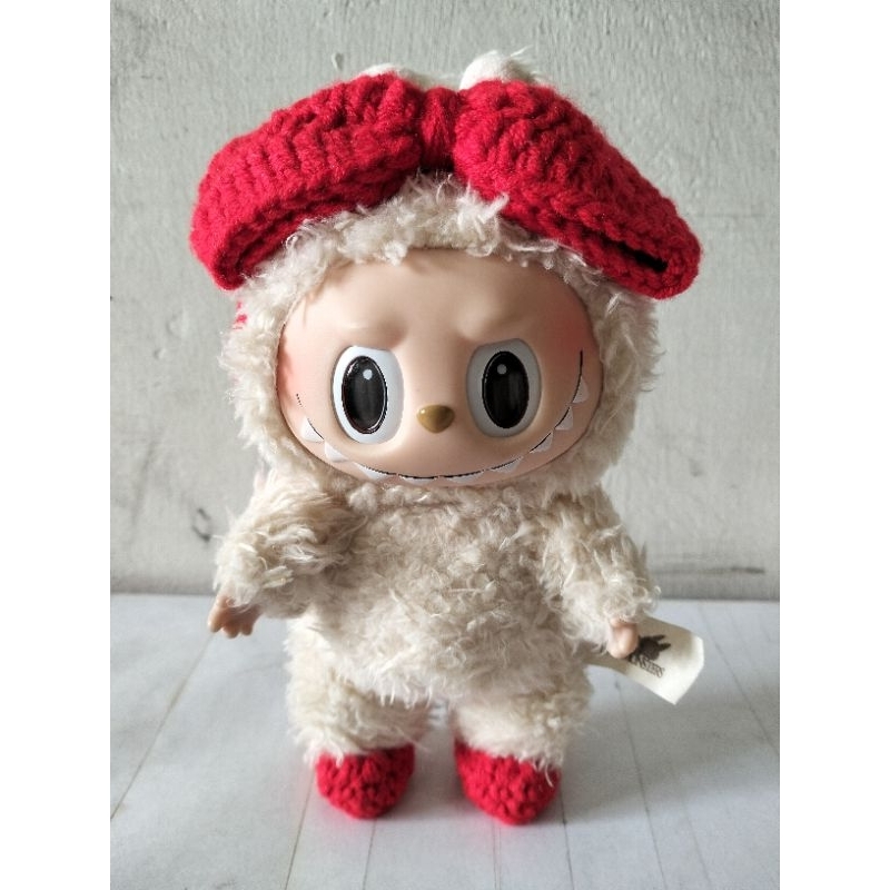 Jual Bando Pita dan Sepatu Boneka Labubu (1 set) | Shopee Indonesia