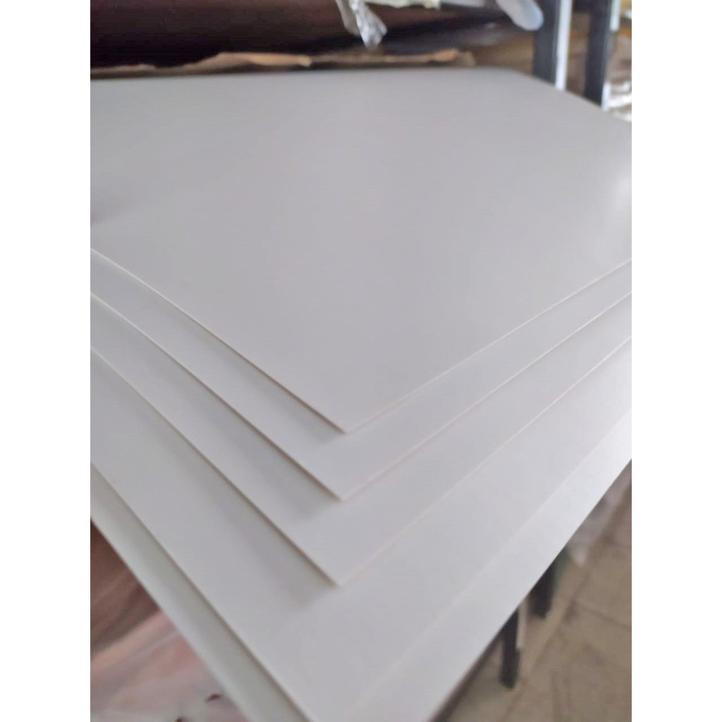Jual Kertas Foopack plano 260gr ukuran 79 x 109 cm | Shopee Indonesia