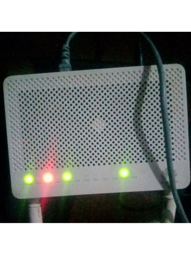 Jual jual modem wifi merk huawey HG8245H plus adaptor port birudan ...