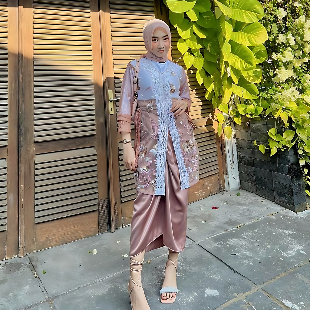 Jual NEW ARRIVAL - OneSet 3in1 Inner Outer Rok Lilit MAIZA OneSet ...
