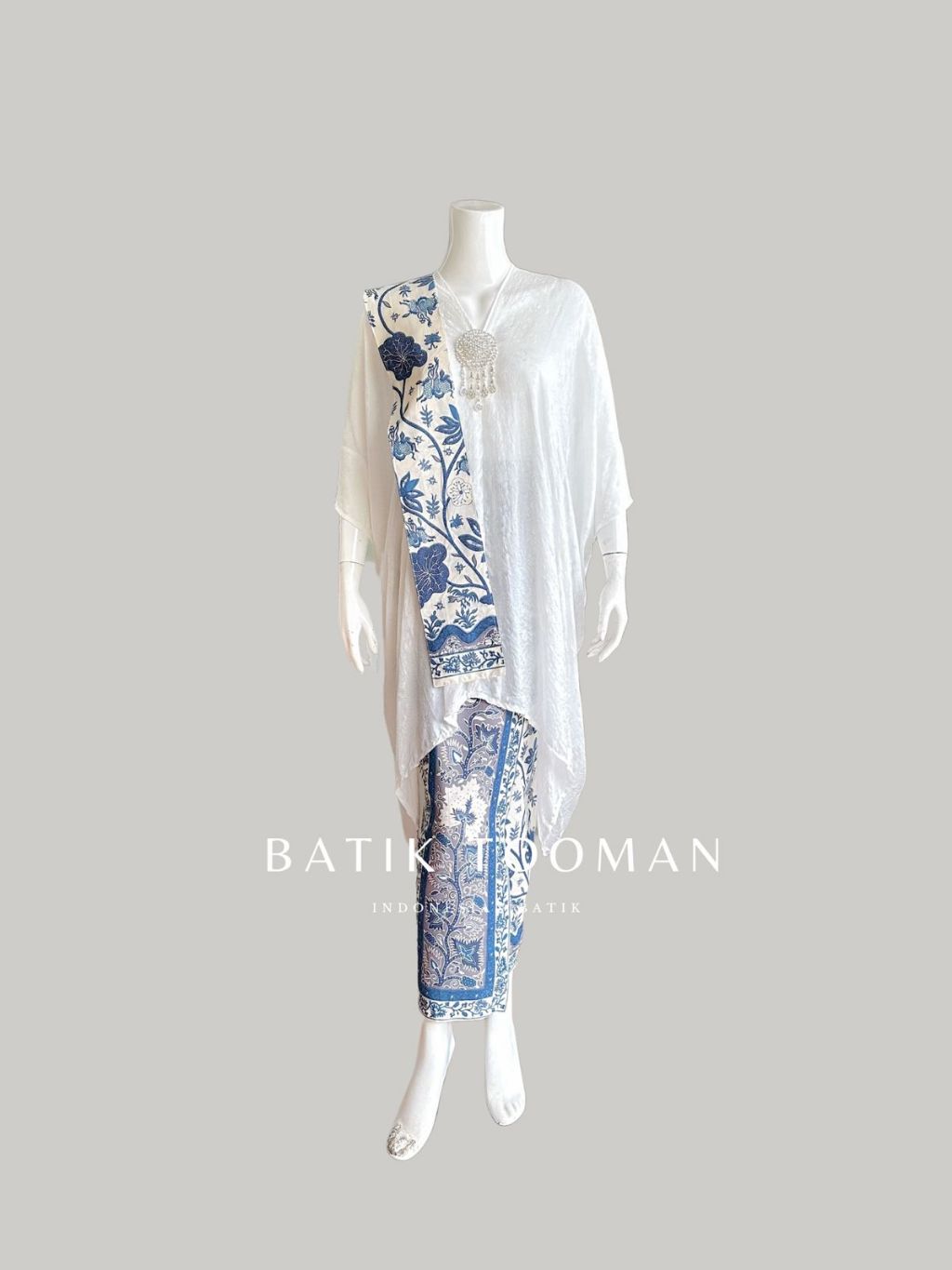 Jual ASTRID WHITE SOFT DENIM BLUE Setelan Kaftan Viscose & Rok Batik ...