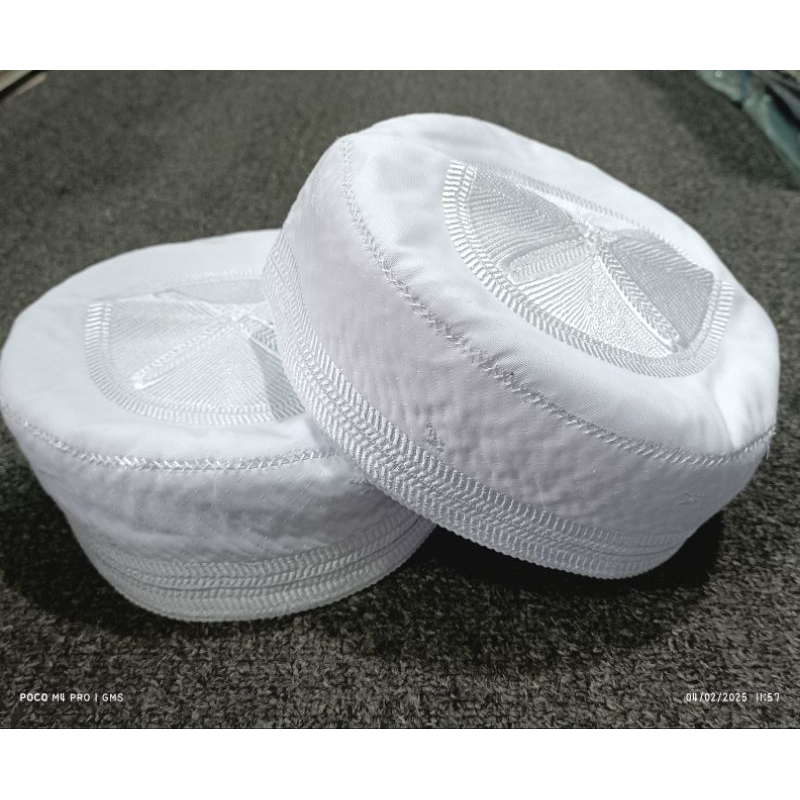 Jual KOPIAH MADINAH BUGIS | Shopee Indonesia