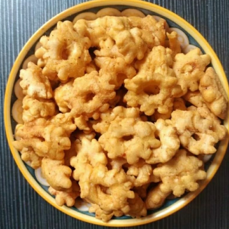 Jual Snack Cemilan Jadul Sakura Chips Ribut/Cincin Kembang Ribut/Sakura ...