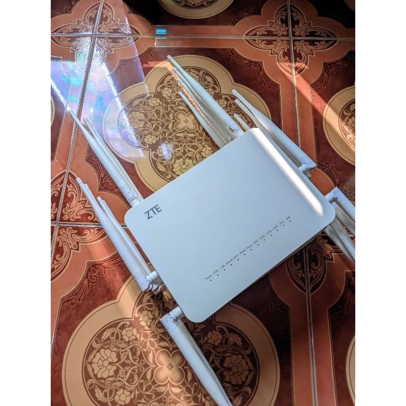 Jual MODEM ZTE F670 GPON ( DUAL BAND ) LIKE NEW | Shopee Indonesia