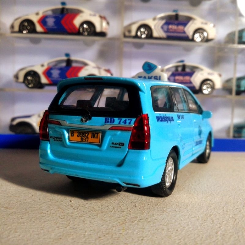Jual DIECAST SKALA 1/32 TOYOTA KIJANG INNOVA CUSTOM MOBIL TAKSI ...