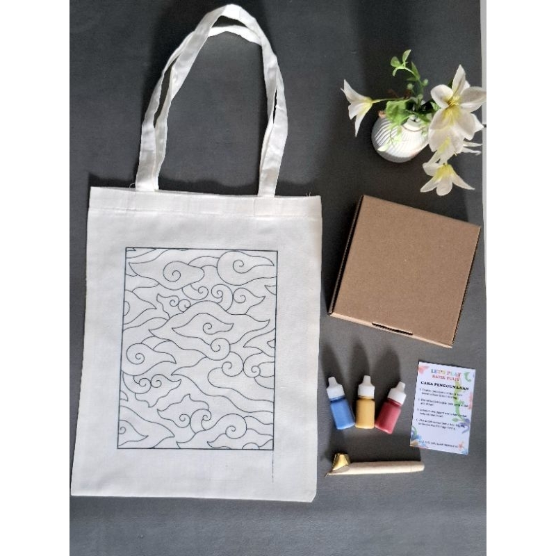 Kerajinan Membatik Tas Kain /totebag canvas blacu calico prakarya sekolah Uk. 30x40