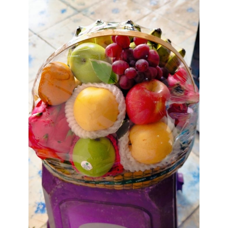 Jual Parsel Parcel Buah Hampers Bingkisan Hantaran ulang Tahun, orang ...