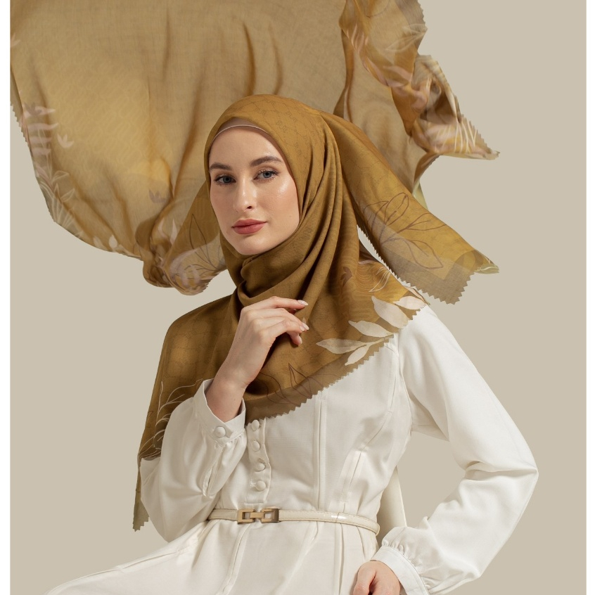 Wulang Narawangsa Hijab Segi Empat Gold Aurum 1 Kerudung Segi Empat Hijab Motif Segi Empat Hijab Voal Premium