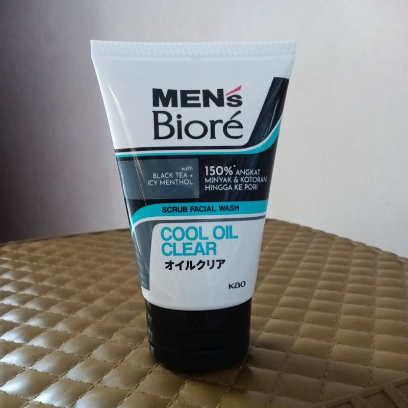 Jual Men's Biore with Black Tea + Icy Menthol Scrub Facial Wash Cool ...
