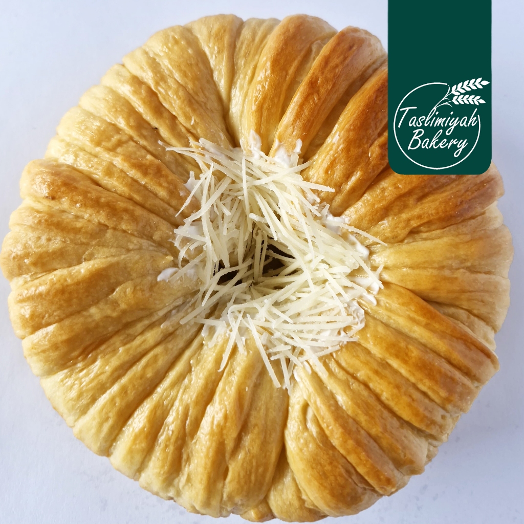 Jual TASLIMIYAH BAKERY Cheese Bread Big Roti Keju Lembut Creamy / Snack ...