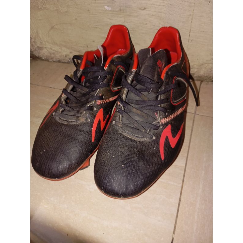 Jual Sepatu Bola | Shopee Indonesia