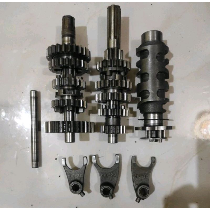 Jual Gearbox Gear Rasio Box Suzuki Satria Lumba RU 2 Tak 5 Sped ...