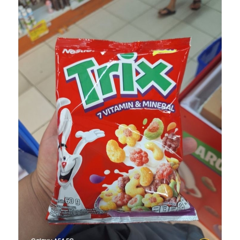 Jual nestle TRIX 60gram cereal pouch | Shopee Indonesia
