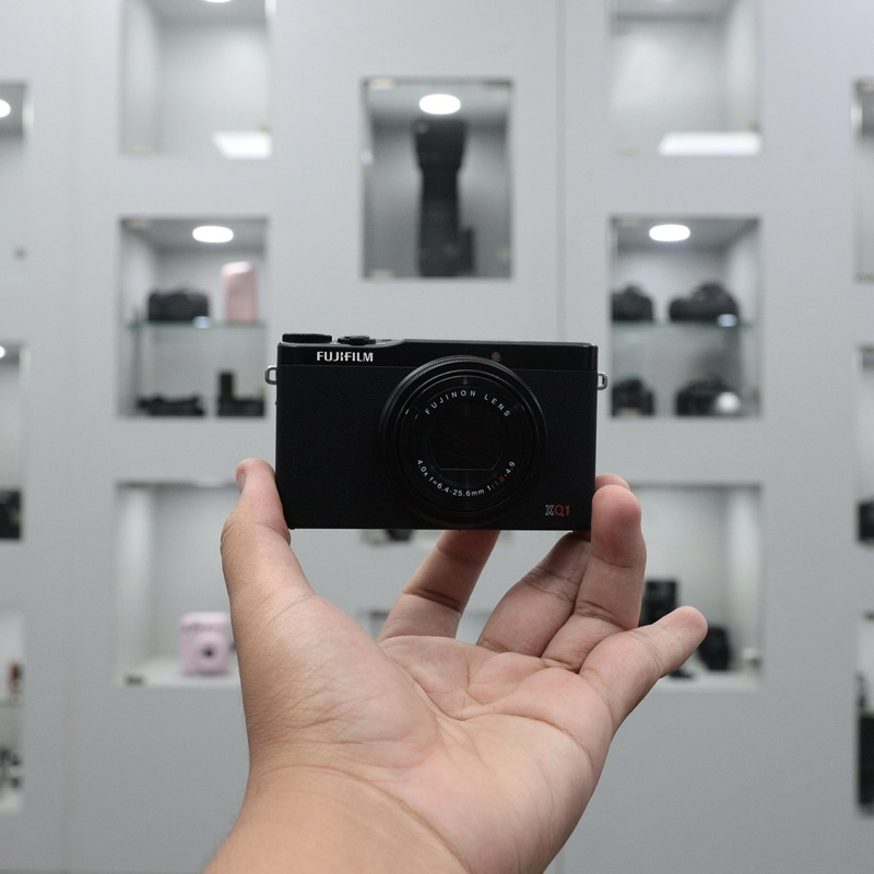 FUJIFILM フジフイルム XQ1 富士フイルム やや難あり フジフィルム XQ1 コンパクトデジタルカメラ やや難あり 撮影可 富士