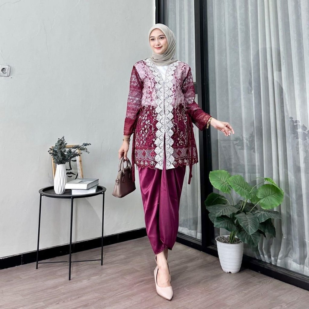 Jual One Set Wanita Tulle Maiza Renda Full Chantily Halus Setelan Inner ...
