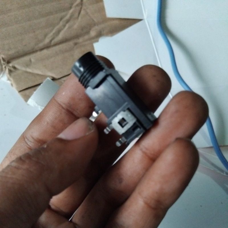 Jual socket audio OUT R & L ROLAND BK-5/ROLAND EA7,Juno Di,JUNO G ,xps ...