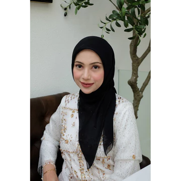 Hijab Paris Jepang Eyelash By SARAH THE LABEL