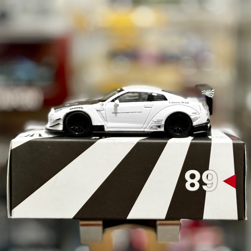 Jual Mini GT 68 - LB Works Nissan GT-R R35 Type 2 Rear Wing Ver. 3 ...