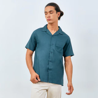 M231 Kemeja Pria Basic Polos Hawaii Pendek Hijau Botol 0159G