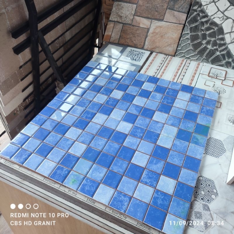 Jual keramik kolam renang asia tile 30x30 aquatic medium blue | Shopee ...